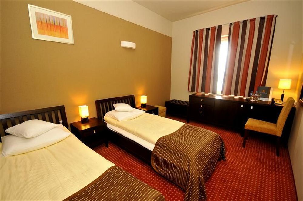 Hotel Teczowy Mlyn Kielce Exterior photo